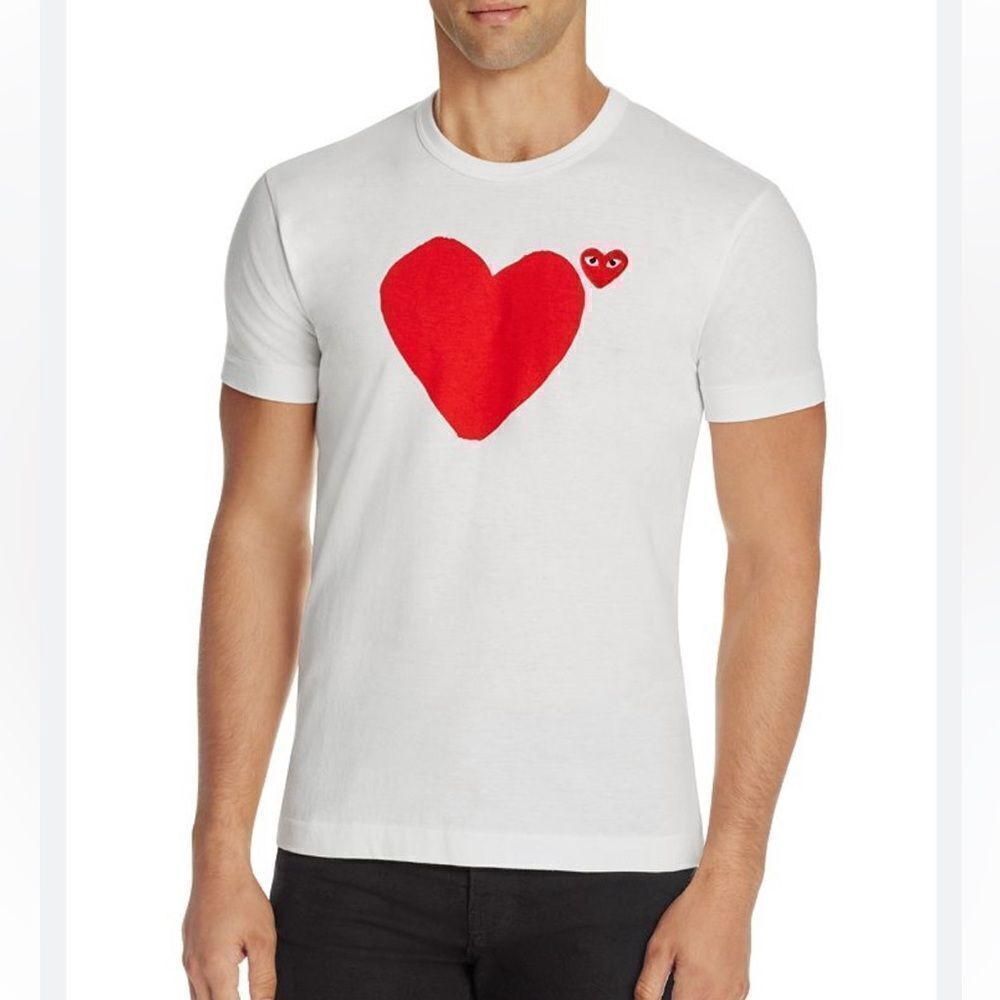 Comme Des Garcons PLAY Heart Graphic Tee Size XL